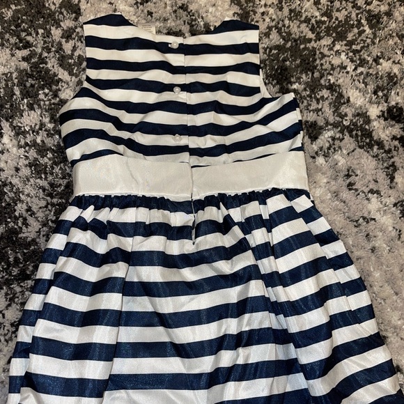 Girls Gymboree Dress Size 5 - Picture 2 of 4